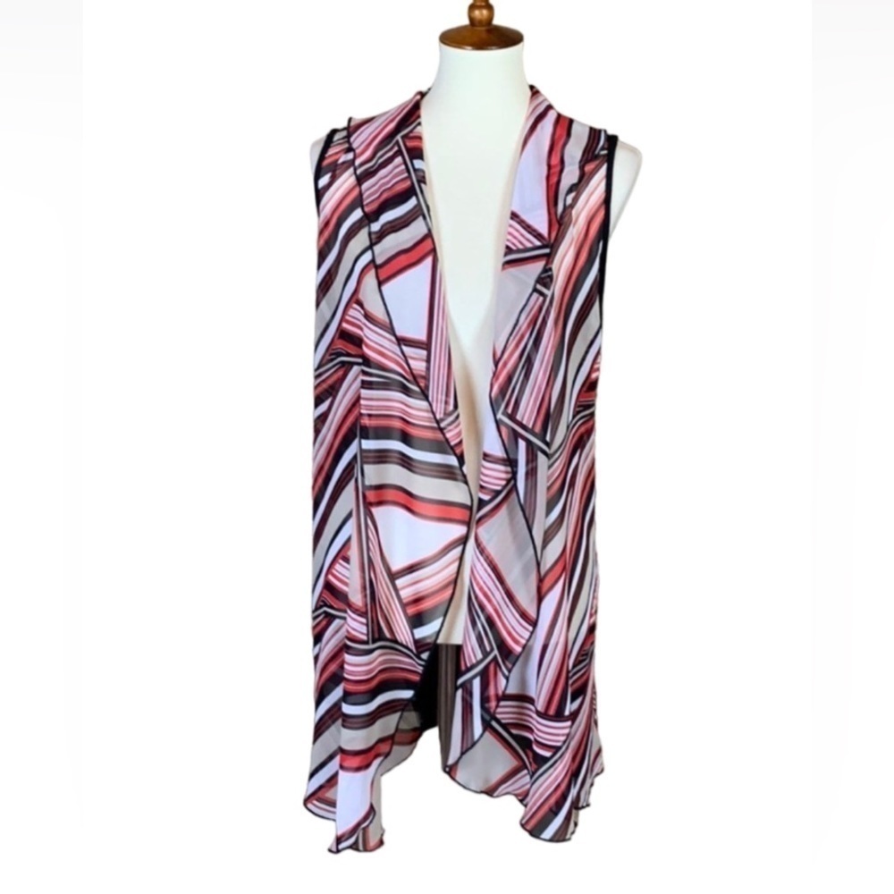 Chico’s open front vest with geometric print Size 2 = Large / 12